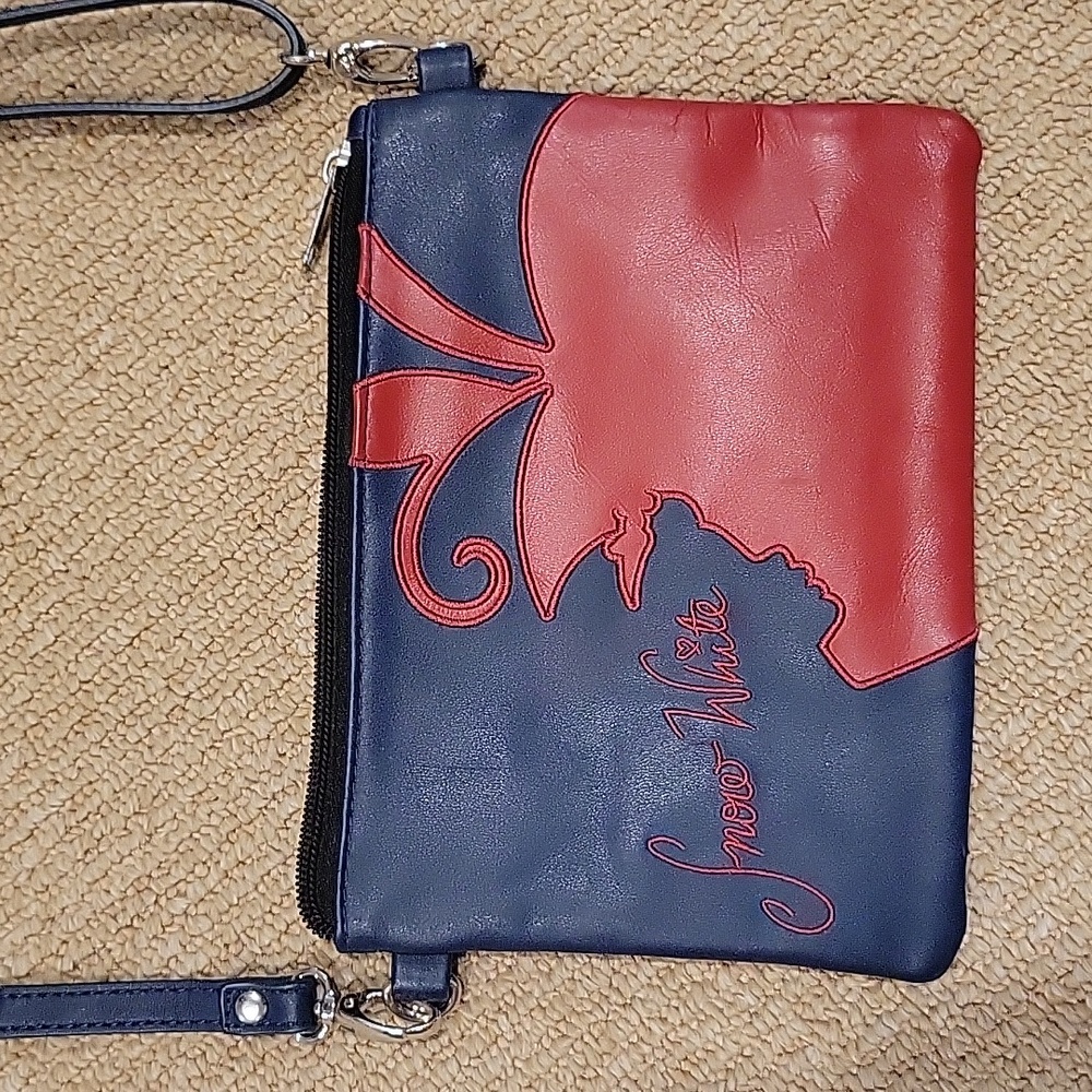 Disney Parks Snow White crossbody